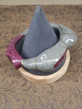 Vintage Artful Fish Dolphin Gold Inlay Gray Raspberry Funky Rare Bangle Bracelet